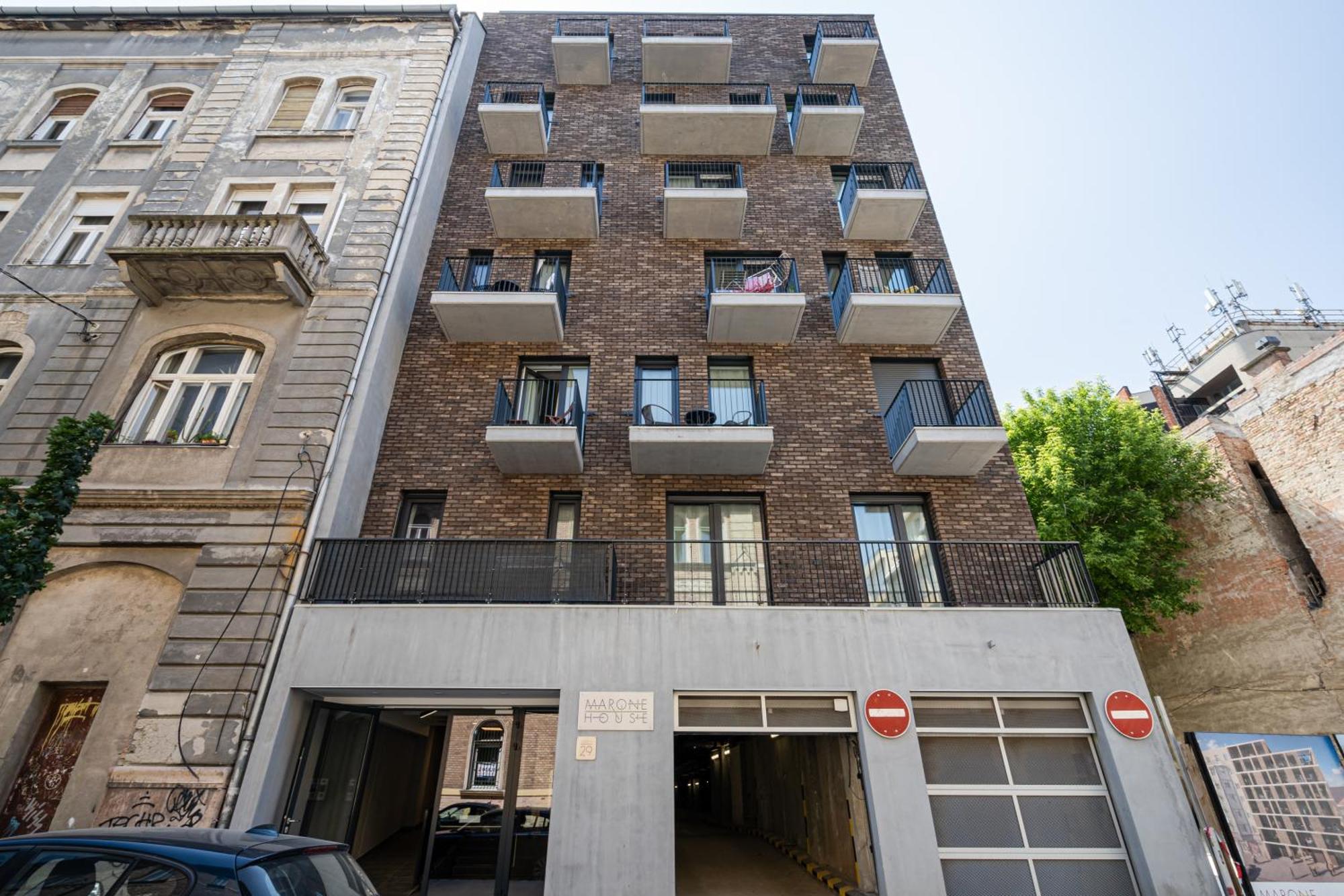 Peter Apartment With Terrace Budapesta Exterior foto
