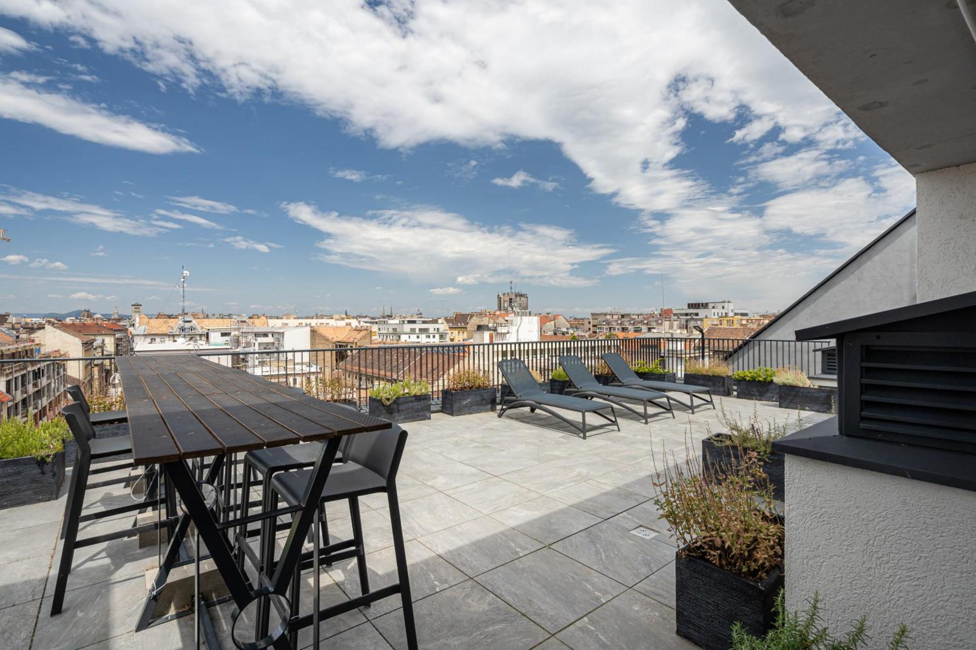 Peter Apartment With Terrace Budapesta Exterior foto